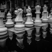 Giant-Chess